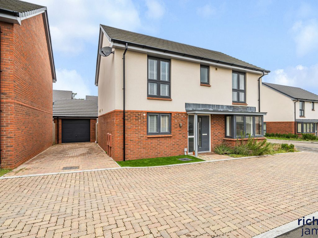4 bed detached house for sale in Keohler Close, Tadpole Garden Village
