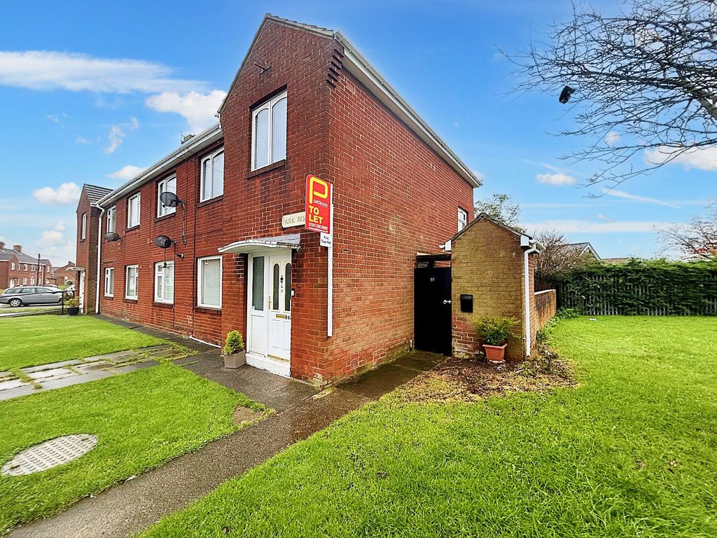 2 bed flat to rent in Park Road, Ashington NE63, £550 pcm Zoopla