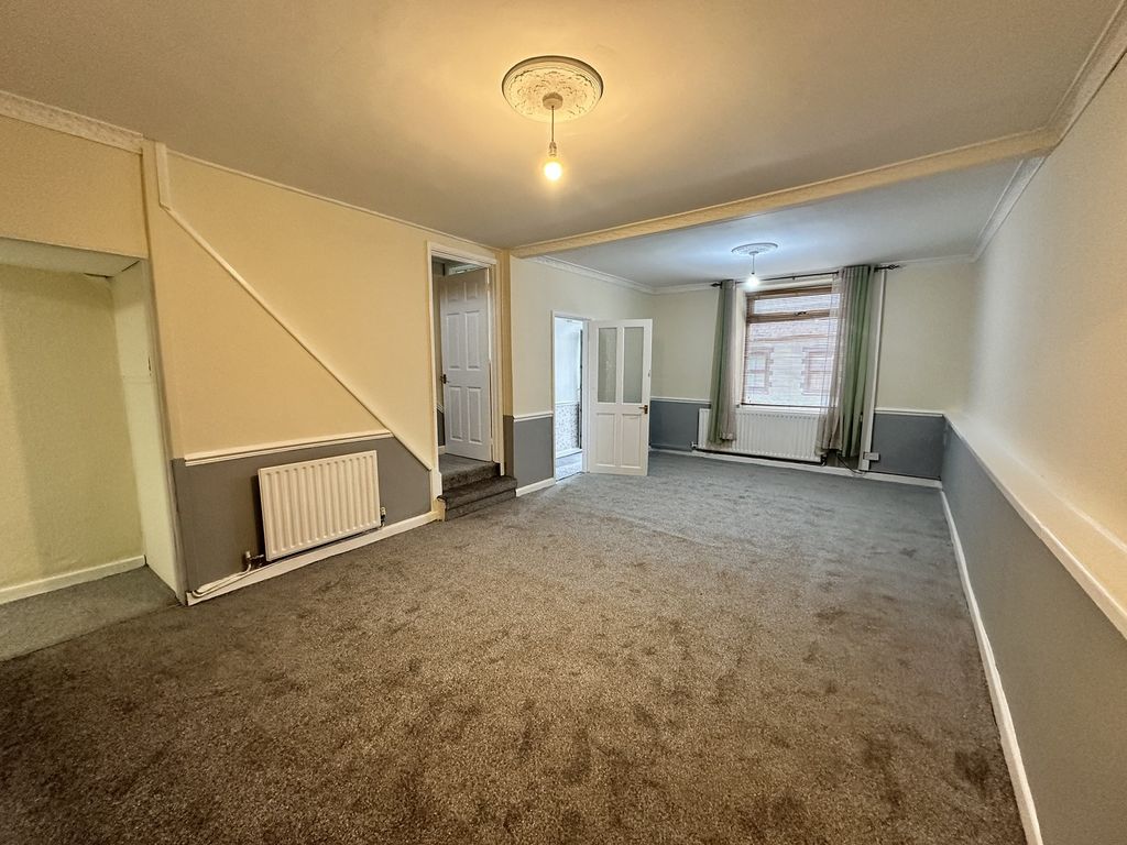 3 bed terraced house to rent in Trealaw Road, Tonypandy, Rhondda Cynon