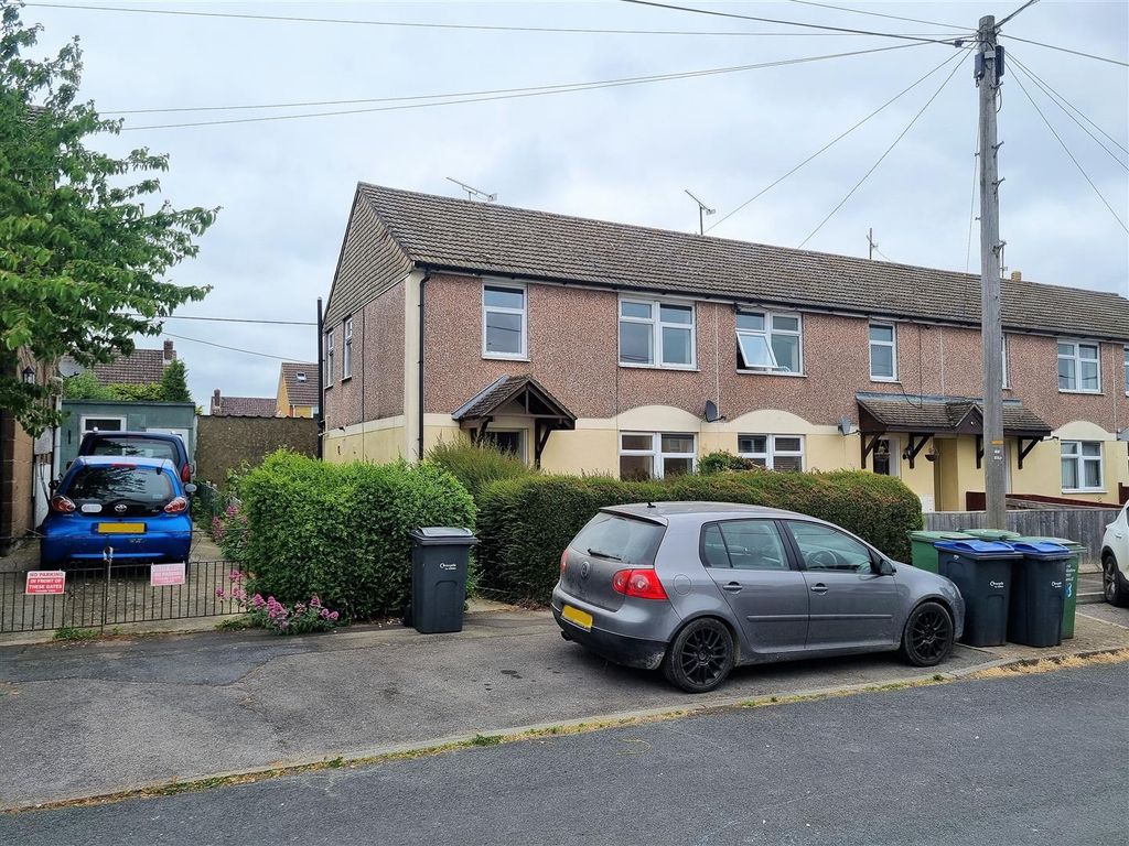 3 bed terraced house for sale in Reids Piece, Purton, Swindon SN5 Zoopla