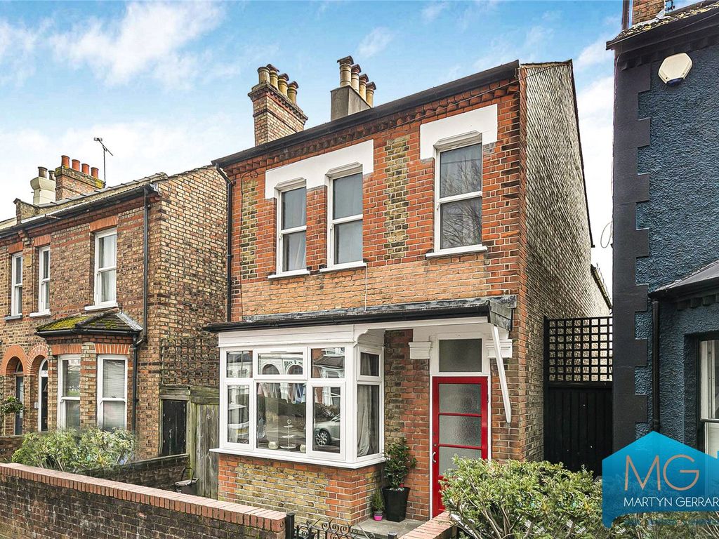 3 bed detached house for sale in Salisbury Road, EN5 Zoopla