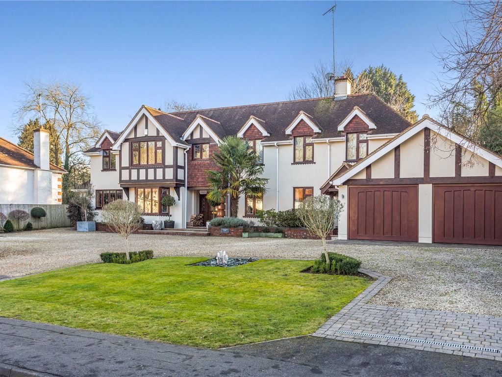 5 bed detached house for sale in Valley Road, Rickmansworth, Hertfordshire WD3 Zoopla