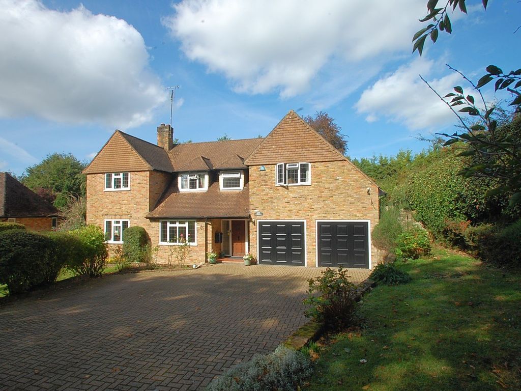 5 bed detached house for sale in Langsett, Woodside Hill, Chalfont