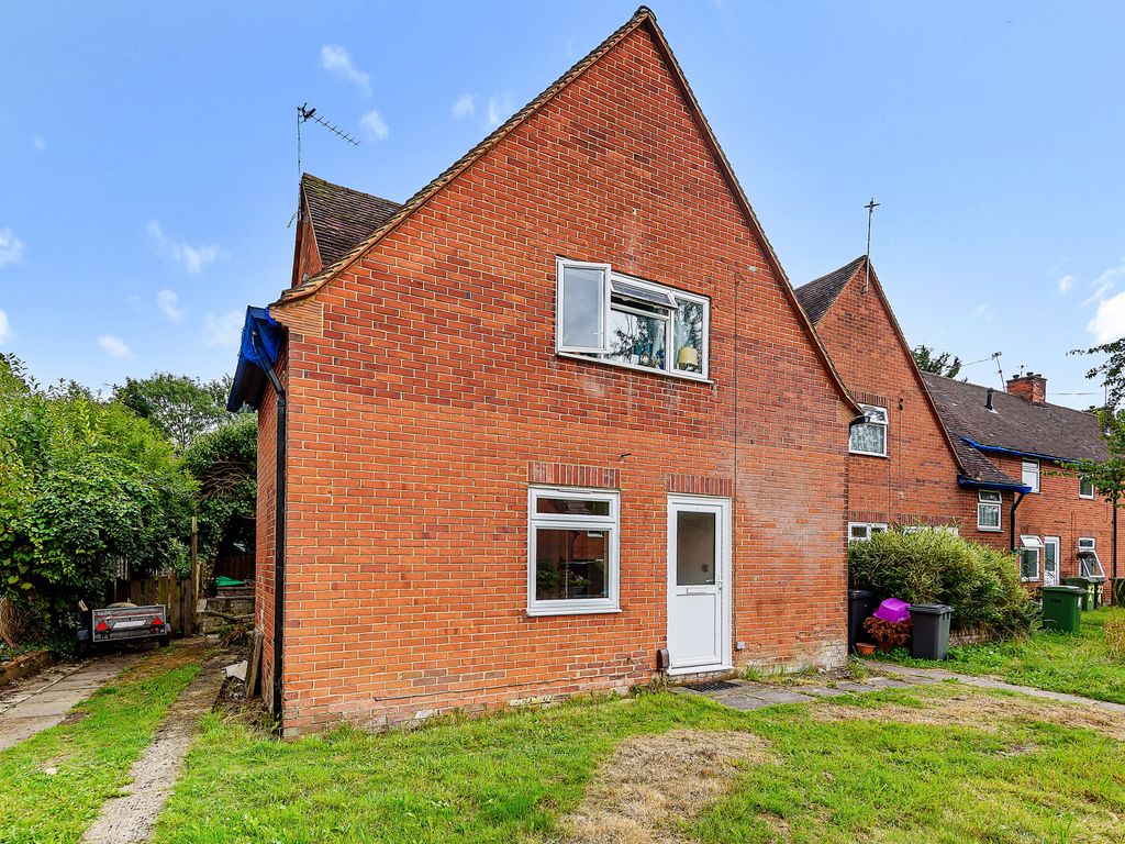 Stuart Crescent, Winchester SO22  