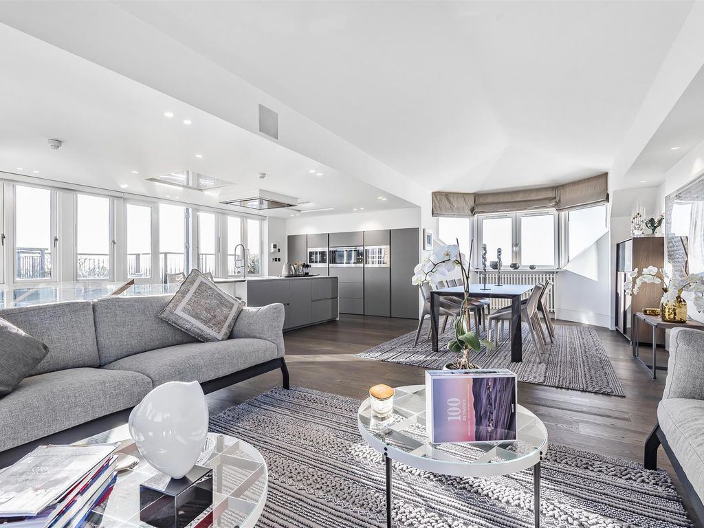 Penthouse Apartment, Kidderpore Avenue, Hampstead NW3  