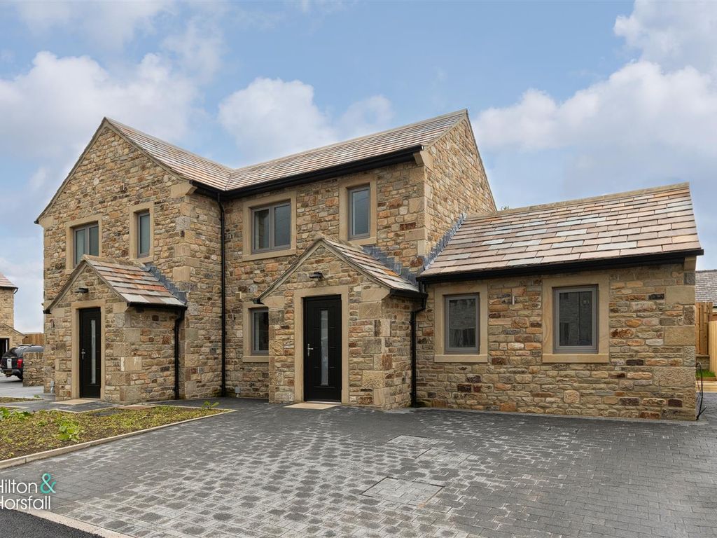 New home, 3 bed semidetached house for sale in The Aspens, Brogden