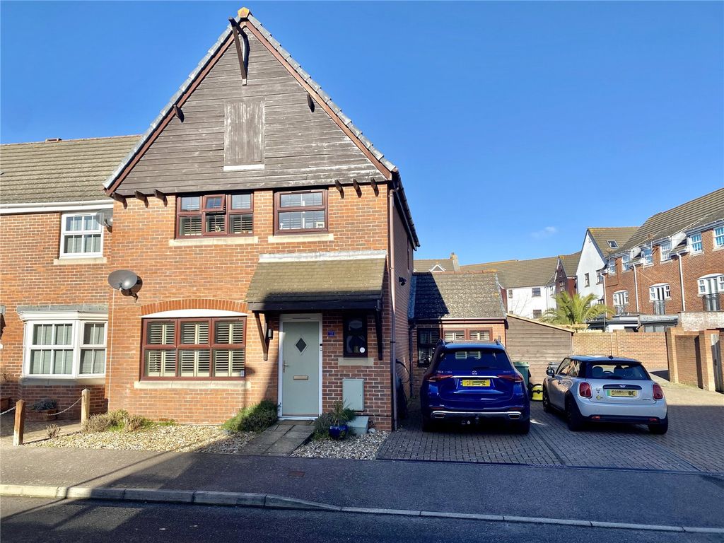 4 bed semidetached house for sale in Madeira Way, Eastbourne, East