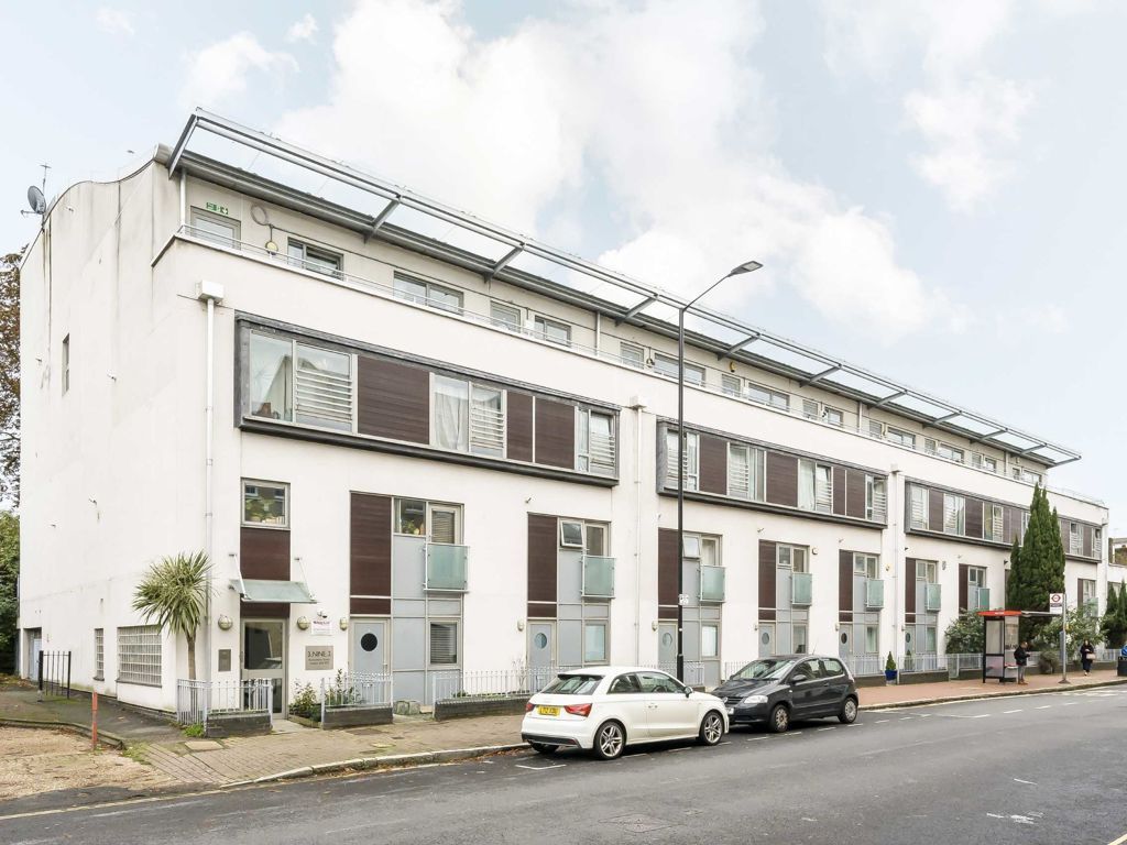 2 bed flat for sale in Rotherhithe Street, London SE16, £550,000 Zoopla