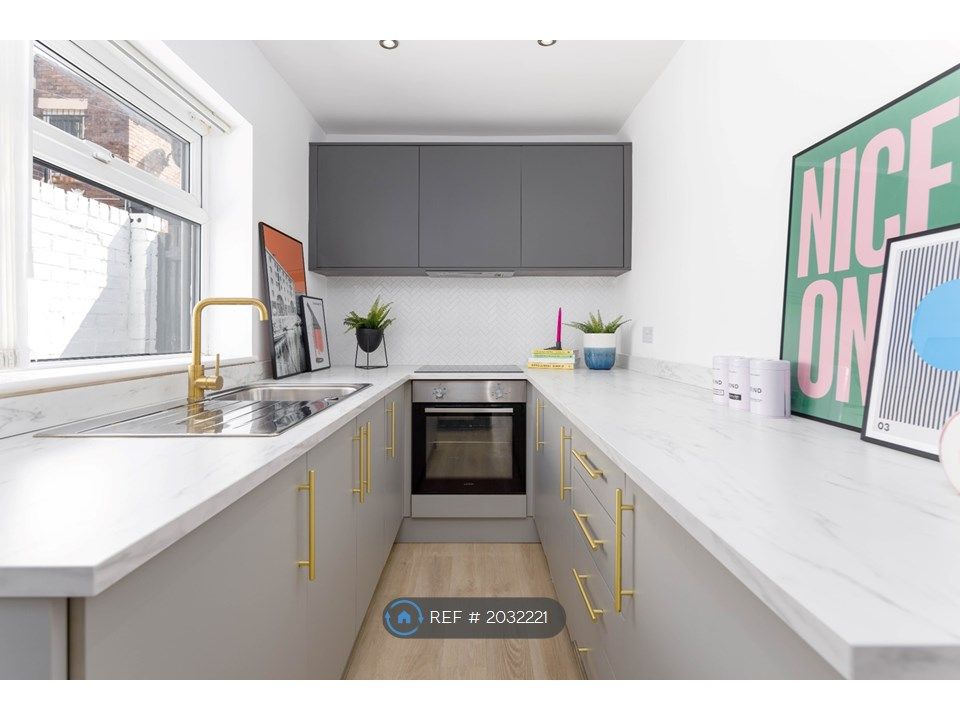 2 bed end terrace house to rent in Althorp Street, Liverpool L8, £895