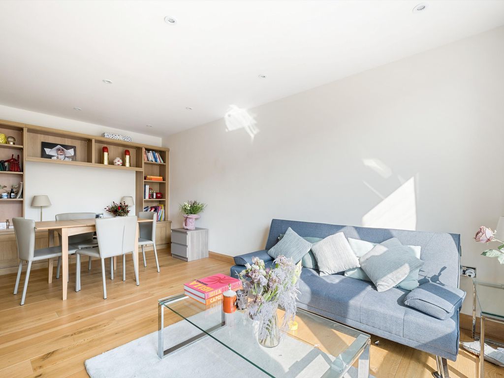 2 bed flat to rent in Belgravia Court, 33 Ebury Street, Belgravia