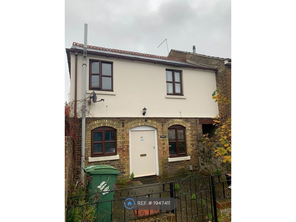 1 bed semidetached house to rent in Dover Street, Maidstone ME16, £950 pcm Zoopla