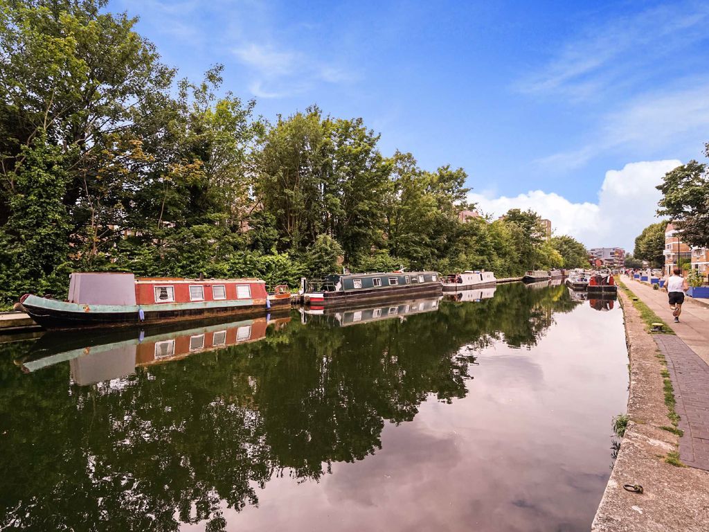 3 bed to rent in Pownall Road, London E8 Zoopla