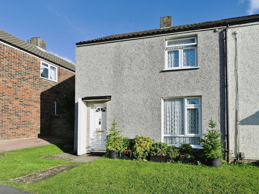 2 bed end terrace house for sale in Westfield, Harlow CM18, £315,000