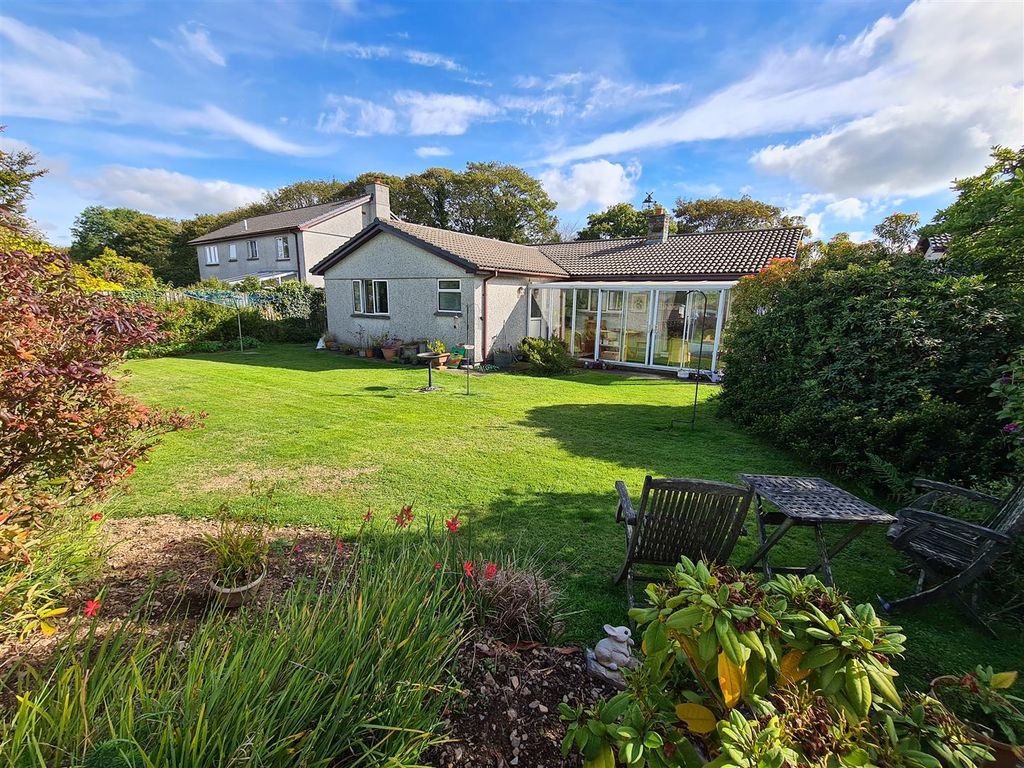 3 bed bungalow for sale in Higher Daws Lane, South Petherwin