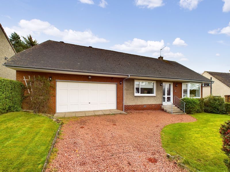 2 bed bungalow for sale in Ridgepark Drive, Lanark ML11, £255,000 Zoopla