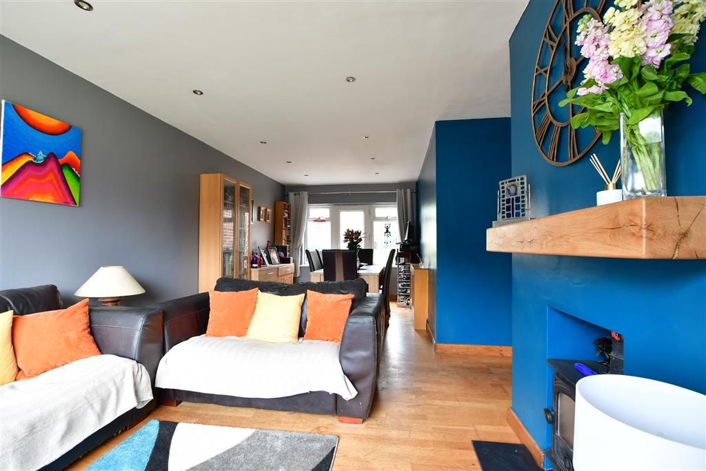 4 bed semidetached house for sale in Salisbury Road, Tonbridge, Kent