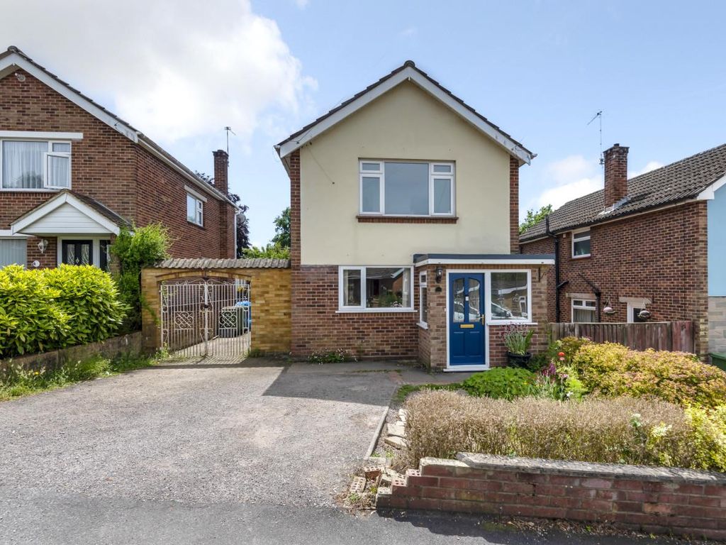 3 bed detached house for sale in Weardale Road, Chandler's Ford