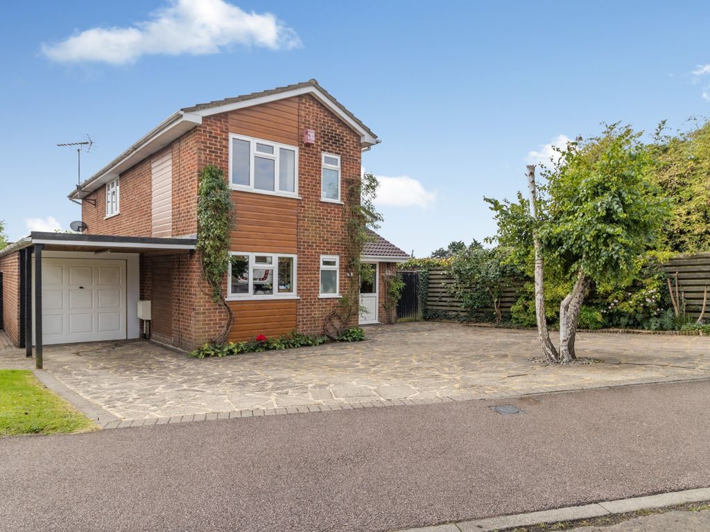 4 bed detached house for sale in Way, Rickmansworth, Herts WD3, £900,000 Zoopla