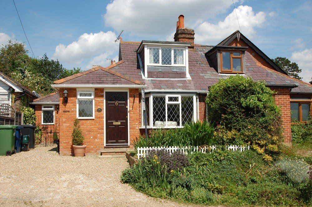 3 bed semidetached house for sale in Orchard Cottage, 6 Milton Fields, Chalfont St Giles HP8, £