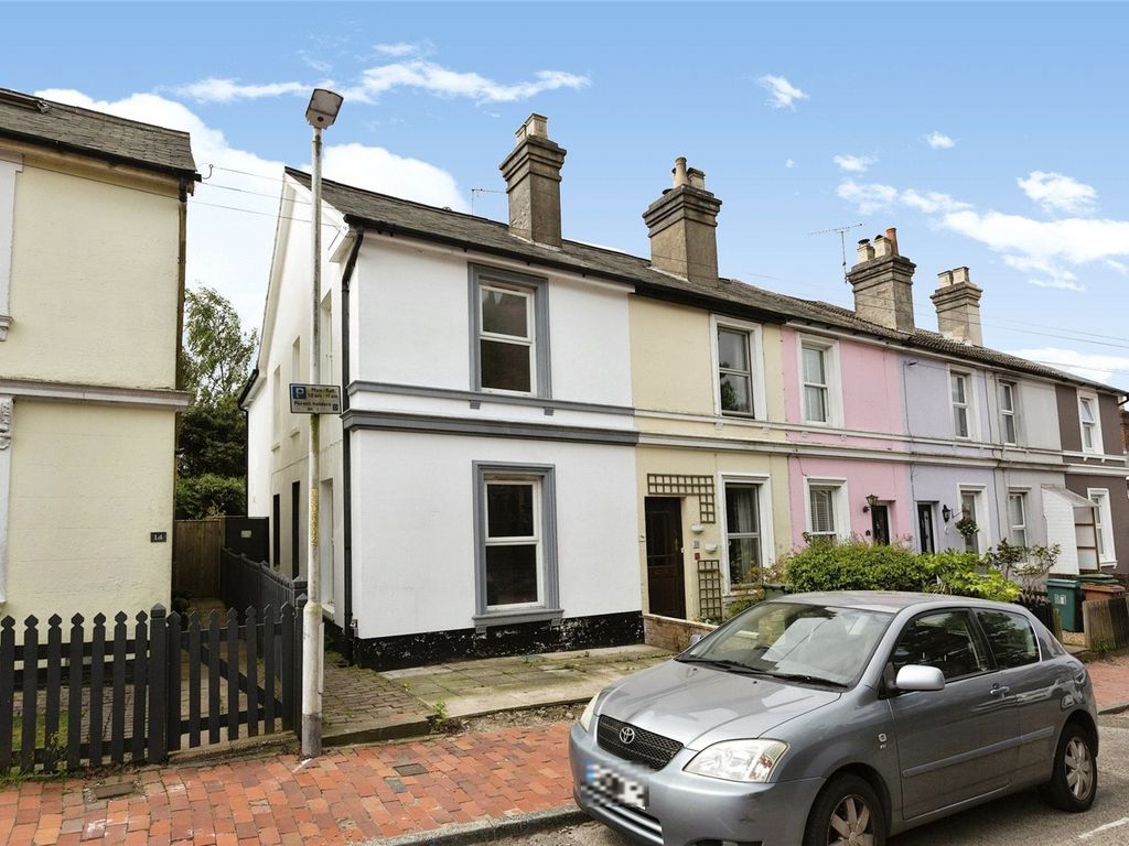 2 bed end terrace house for sale in St. Peters Street, Tunbridge Wells