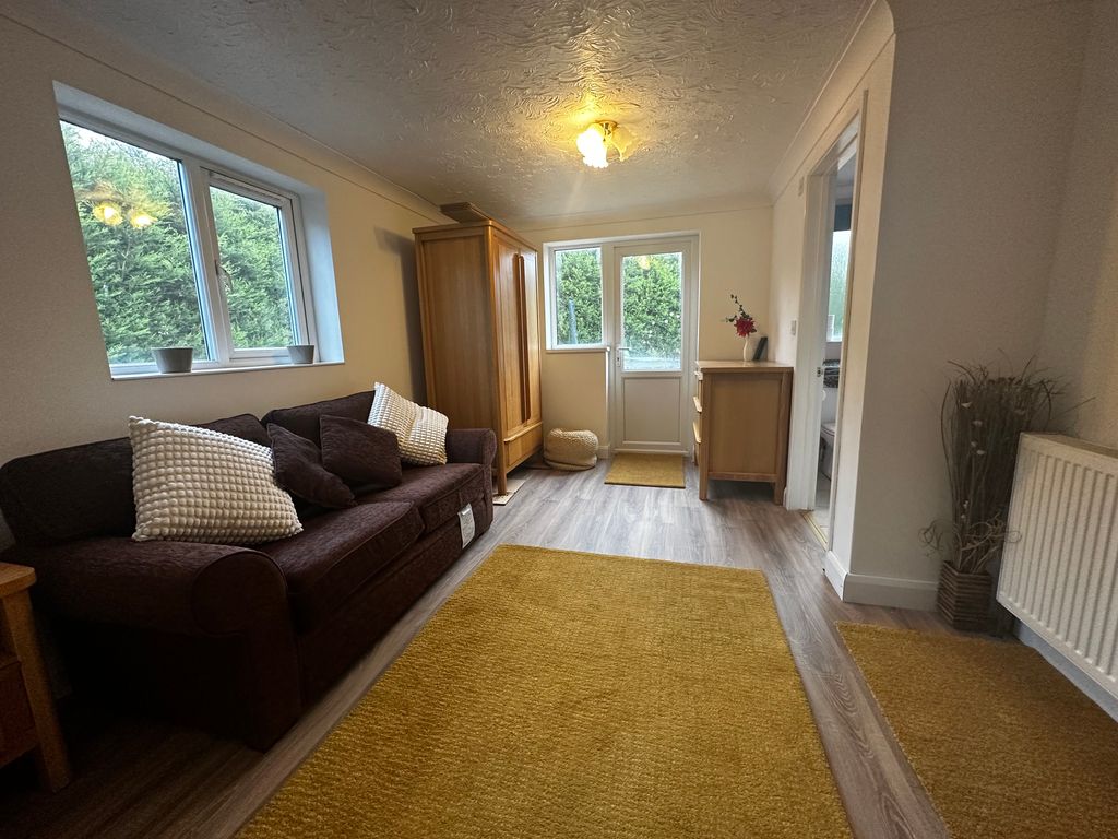 1 bed flat to rent in Hooks Drove, Murrow, Wisbech PE13, £725 pcm Zoopla