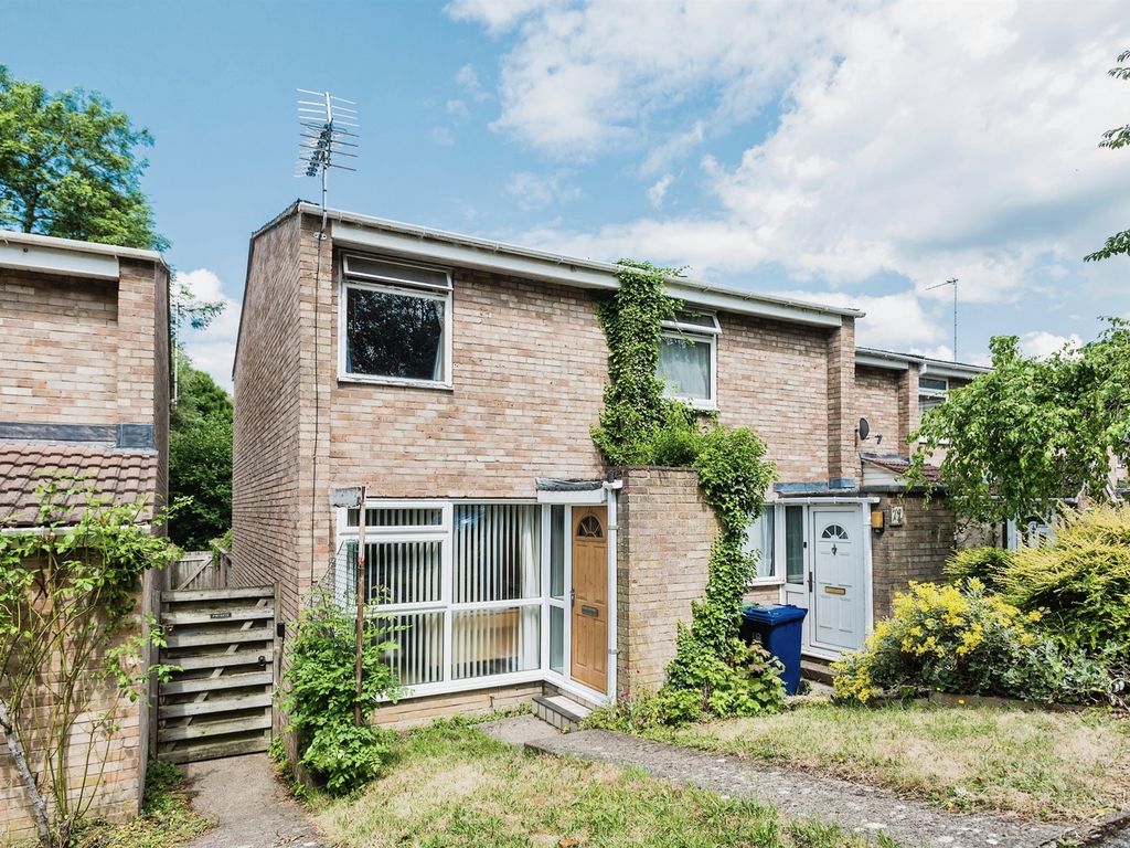 2 bed end terrace house for sale in Leafield Road, Cowley, Oxford OX4