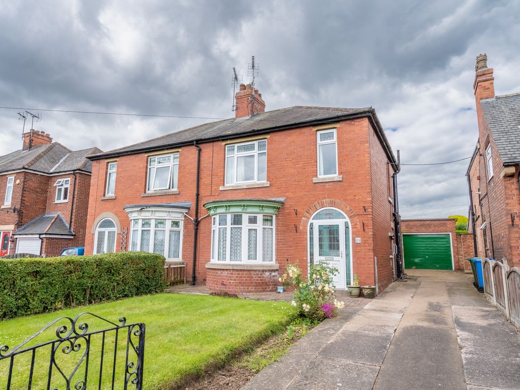 3 bed semidetached house for sale in High Road, Carlton In Lindrick