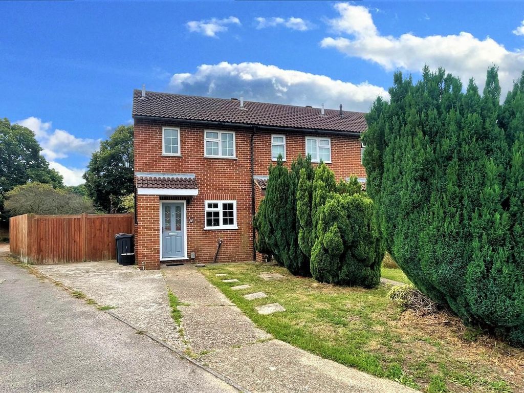 2 bed end terrace house for sale in Manorfield, Singleton, Ashford TN23, £255,000 Zoopla