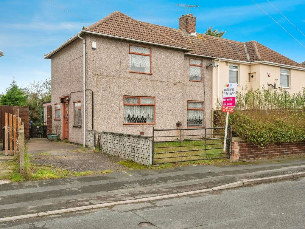 3 bed semidetached house for sale in Haig Crescent, New Rossington, Doncaster DN11, £70,000