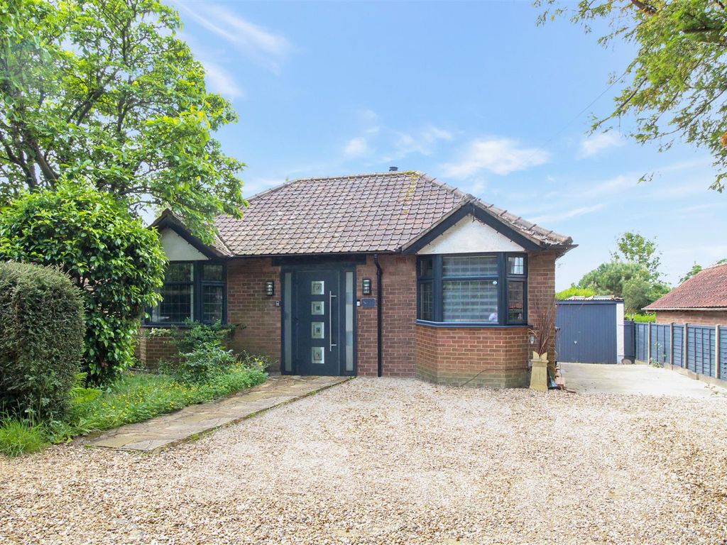 2 bed detached bungalow for sale in Clump Avenue, Boxhill Road
