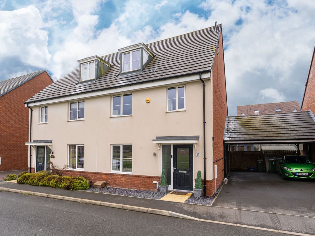 4 bed semidetached house for sale in Antigua Way, Newton Leys, Milton