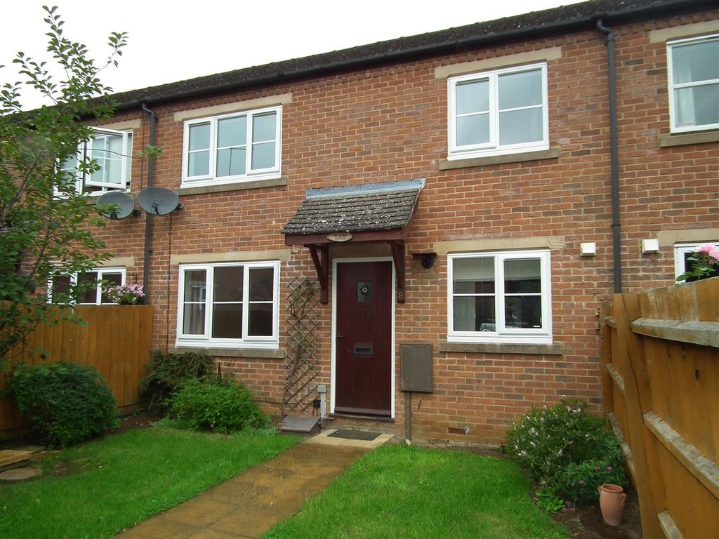 2 bed terraced house to rent in Walkers Acre, Walgrave NN6, £995 pcm