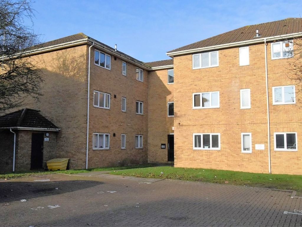 2 bed flat for sale in Bond Road, Rainham, Gillingham ME8 Zoopla