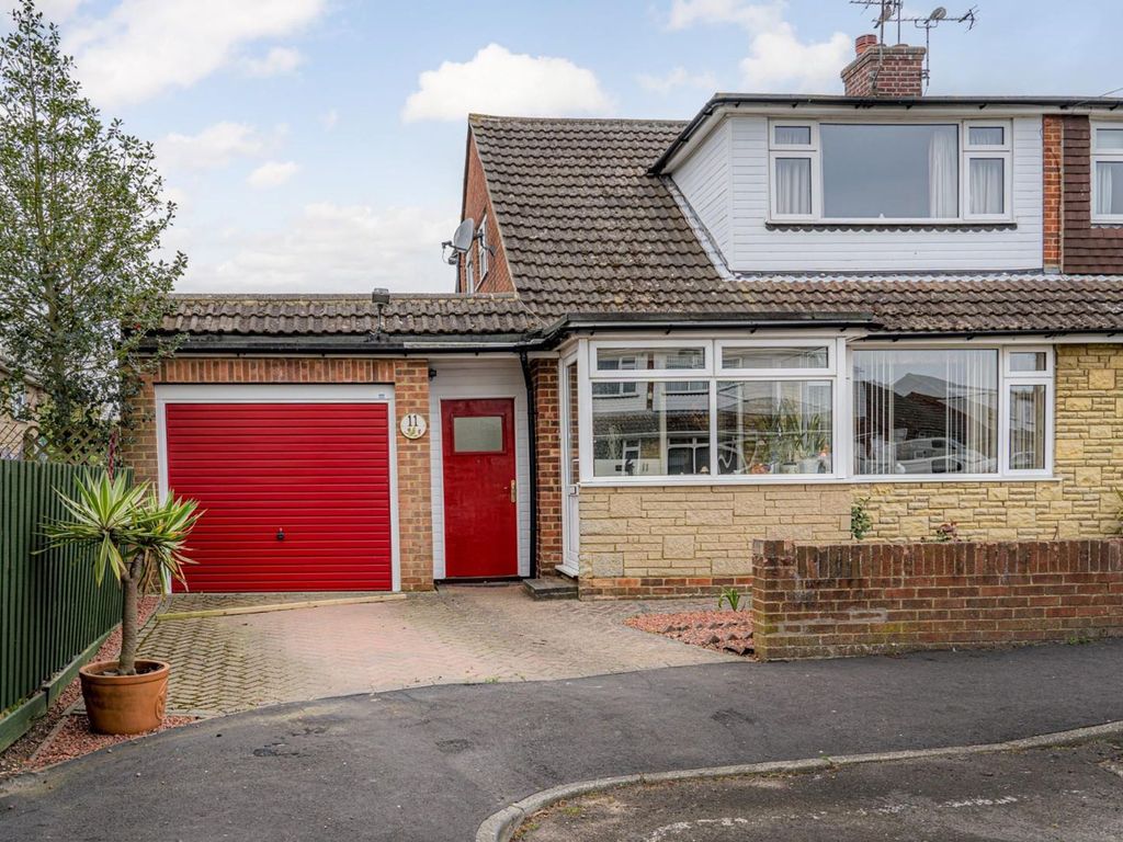 2 bed property for sale in Denne Close, Sturry CT2 Zoopla