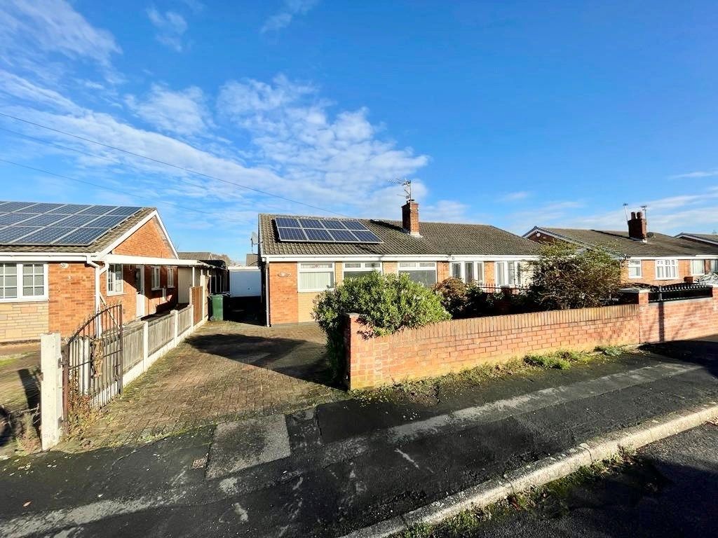 2 bed semidetached bungalow for sale in Woodfield Road, Armthorpe