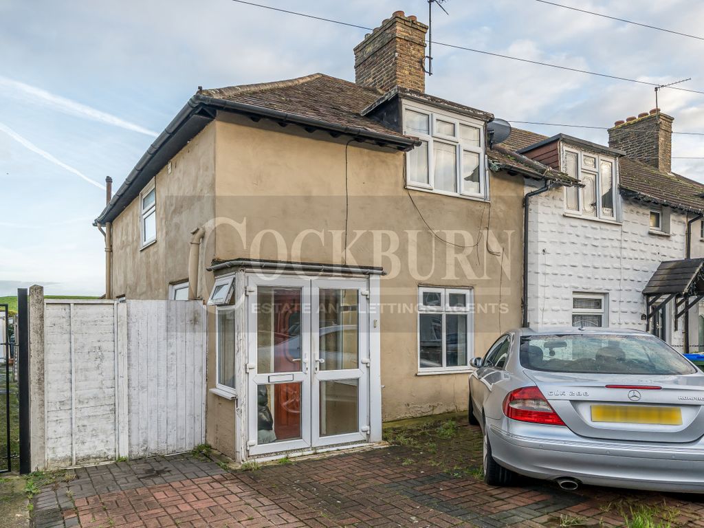 3 bed end terrace house for sale in Northumberland Way, Erith DA8, £