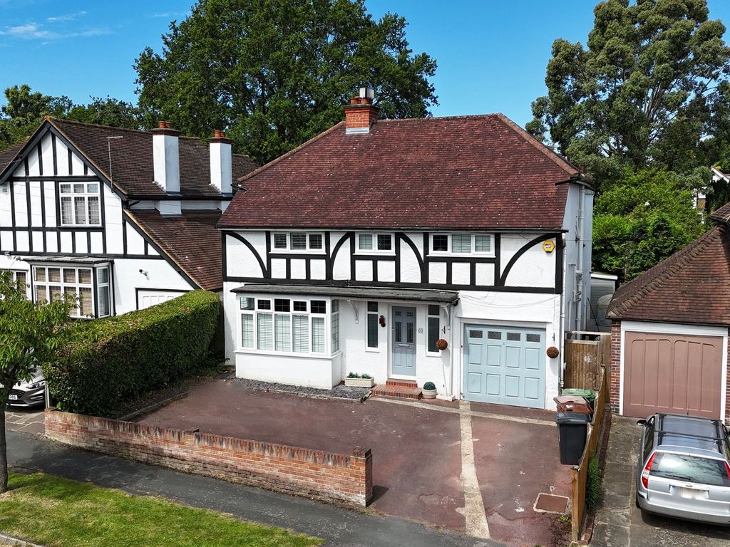 4 bed detached house for sale in West Hill Avenue, Epsom KT19, £