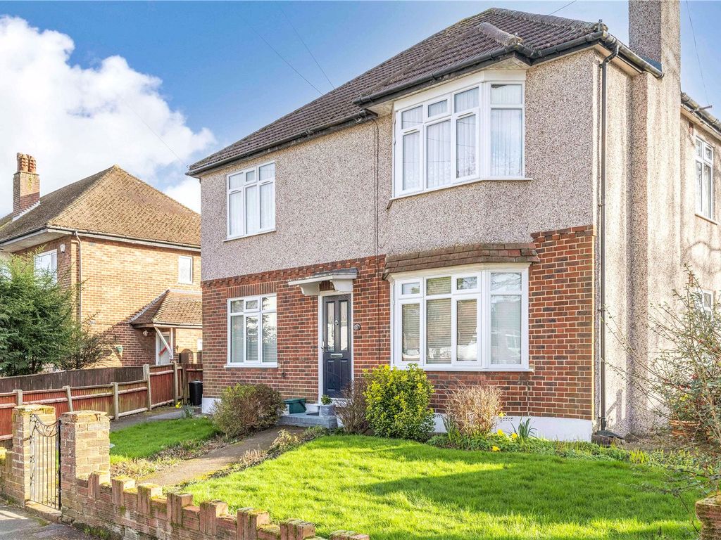 3 bed for sale in Burwood Avenue, Bromley BR2, £410,000 Zoopla
