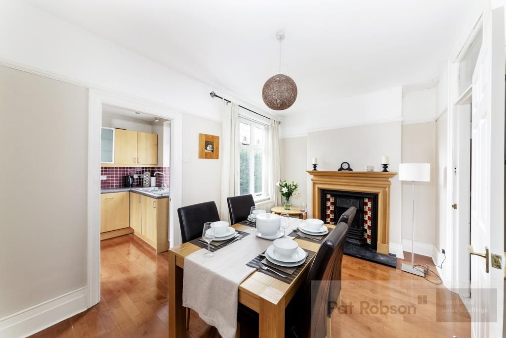 2 bed flat to rent in Cavendish Road, Jesmond, Newcastle Upon Tyne NE2