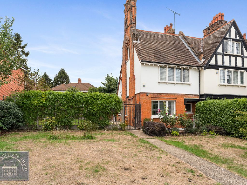 Nutter Lane, London E11