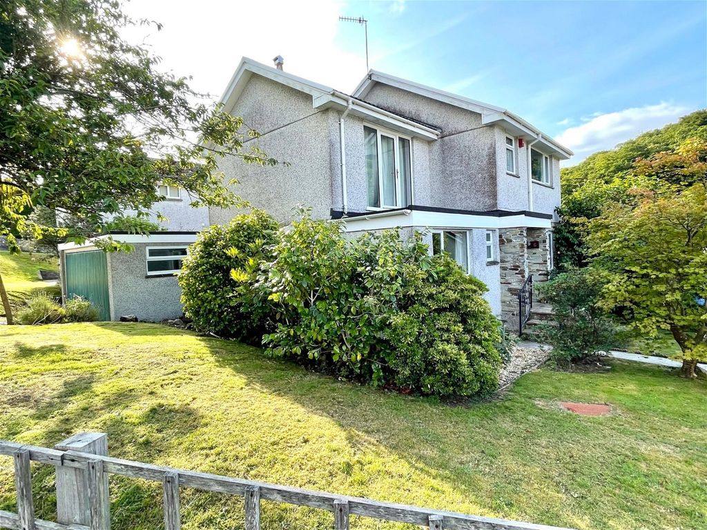 4 bed detached house for sale in Turnavean Road, St. Austell PL25, £325,000 Zoopla