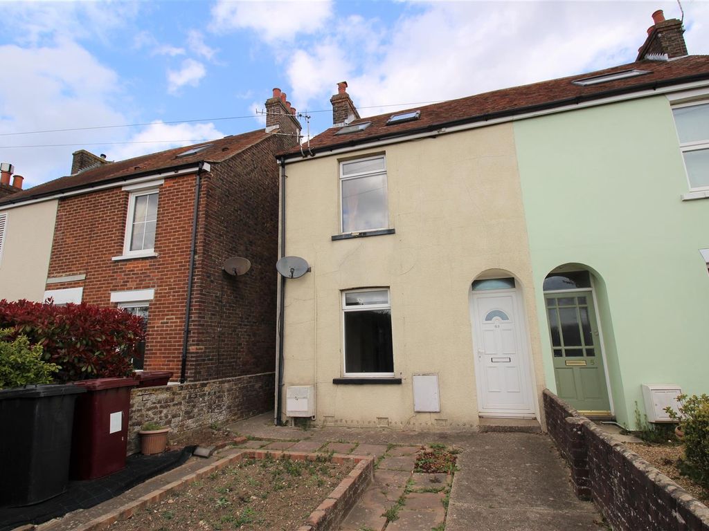 2 bed flat to rent in Oak Cottages Shopwhyke Road, Chichester, West
