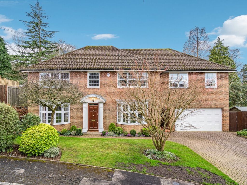 5 bed detached house for sale in St Huberts Close, Gerrards Cross