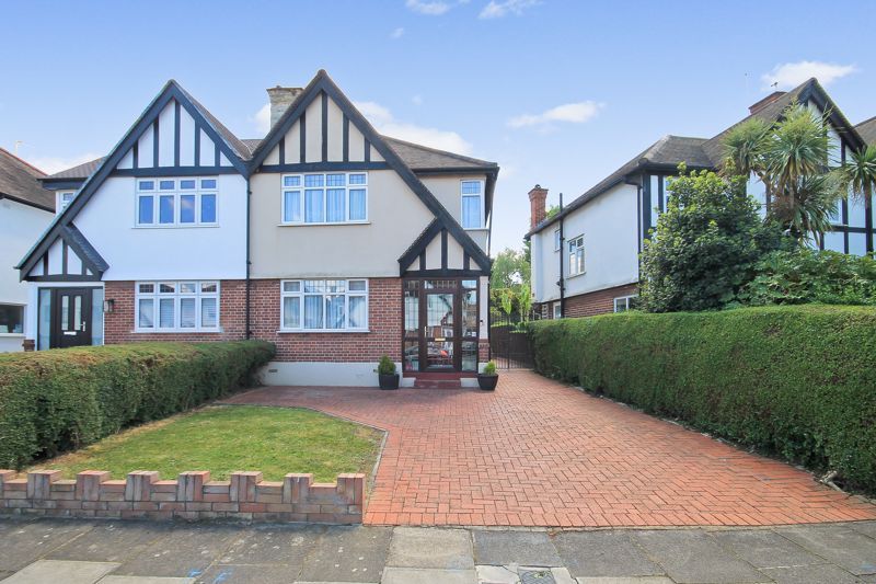 3 bed semidetached house for sale in Chinnor Crescent, Greenford UB6 Zoopla