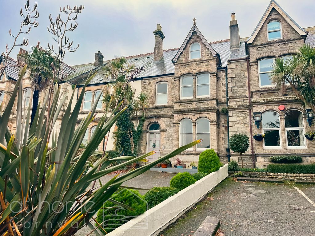 6 bed terraced house for sale in Falmouth Road, Truro TR1, £895,000