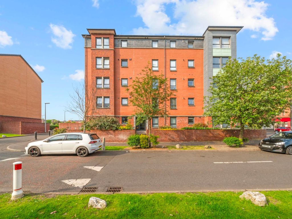 2 bed flat for sale in Springfield Gardens, Parkhead G31, £135,000 Zoopla