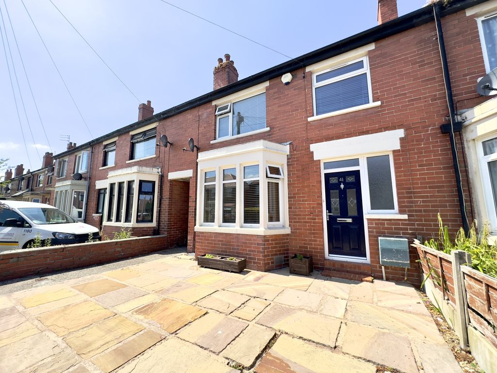 3 bed terraced house to rent in Waring Drive, ThorntonCleveleys