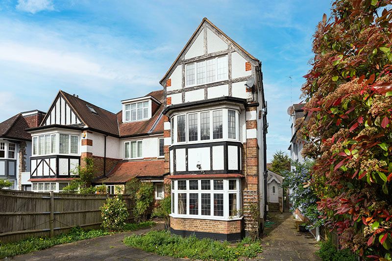 7 bed semidetached house for sale in Finchley Road, London NW11, £
