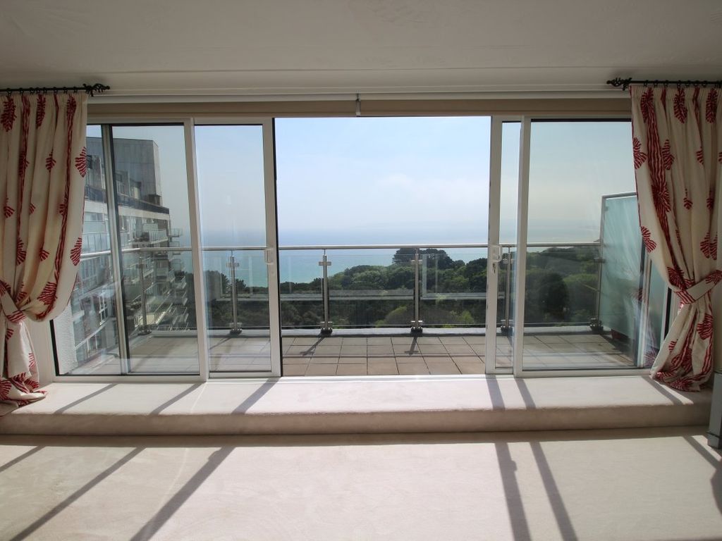 3 bed flat for sale in Admirals Walk, West Cliff Road, Westbourne