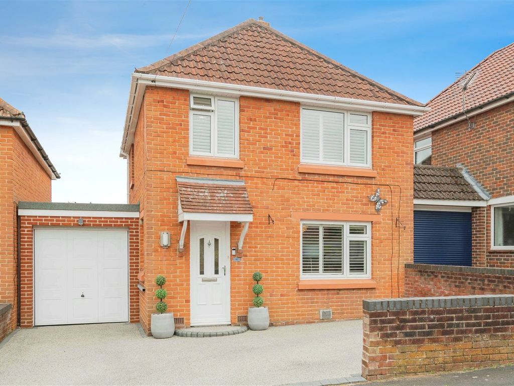 3 bed detached house for sale in Litchfield Road, Midanbury